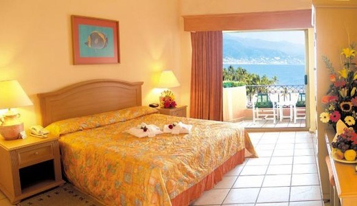 saveology daily deal - 7 Nights All-Inclusive Puerto Vallarta Golden Crown Paradise