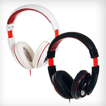 https://images-saveology.s3.amazonaws.com/uploads/deal/medium_sized_image/10785/sound-logic-dynabass-headphones-med.jpg