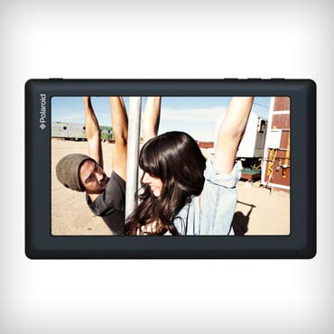 Polaroid-7-inch-android-2.3-tablet-med-1