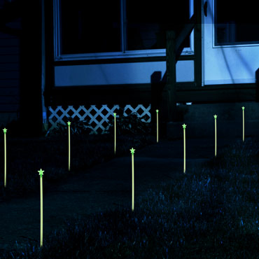Glow-in-the-dark-path-marker-rods-med-3