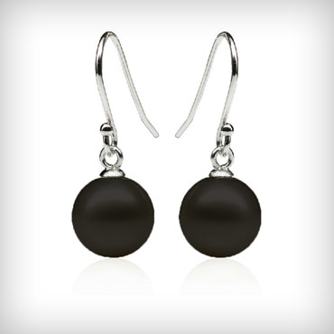 Freshwater-pearl-necklace-and-earrings-set-med-2
